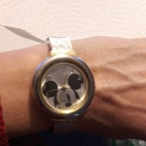 😍 Mickey Mouse Bracelet Watch